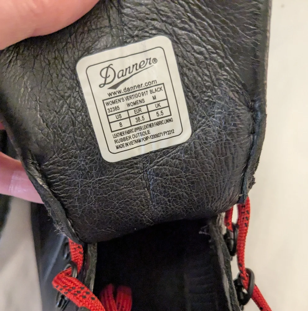 Danner Women’s Vertigo 917 Boots Black Size 8M Gortex, Red and Black Laces - Picture 8 of 13